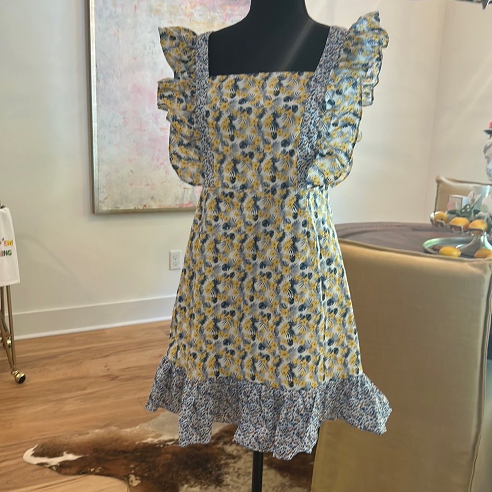 New with tags dress. 70 degree F/21 degree C